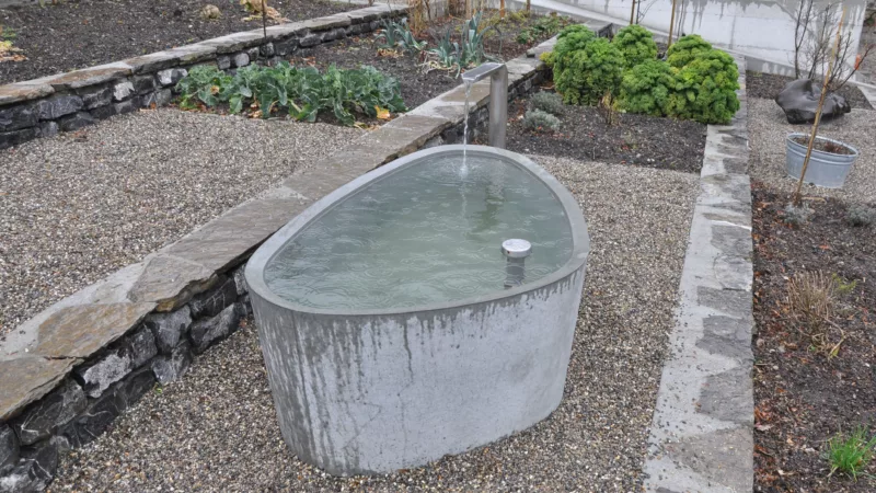 Badebrunnen aus Beton